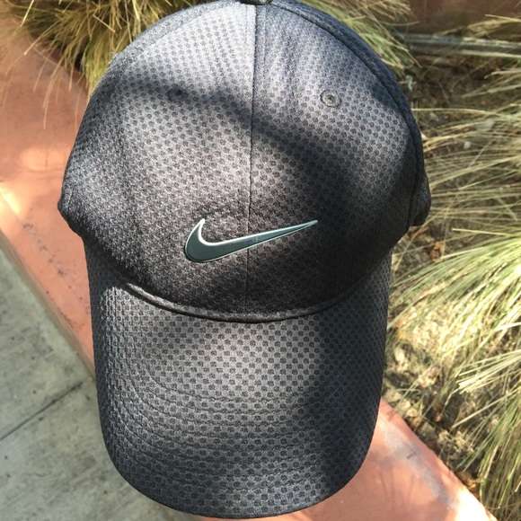 nike aero hat